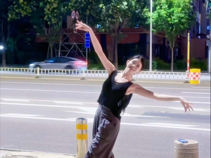 如果 晚霞绕过火车～