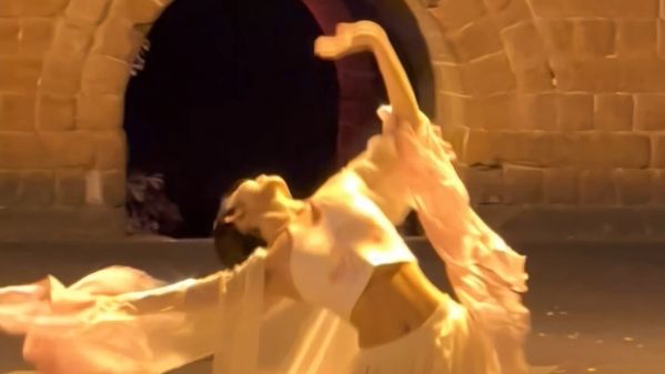  桃夭灼华|粉黛倾城的中式浪漫限定