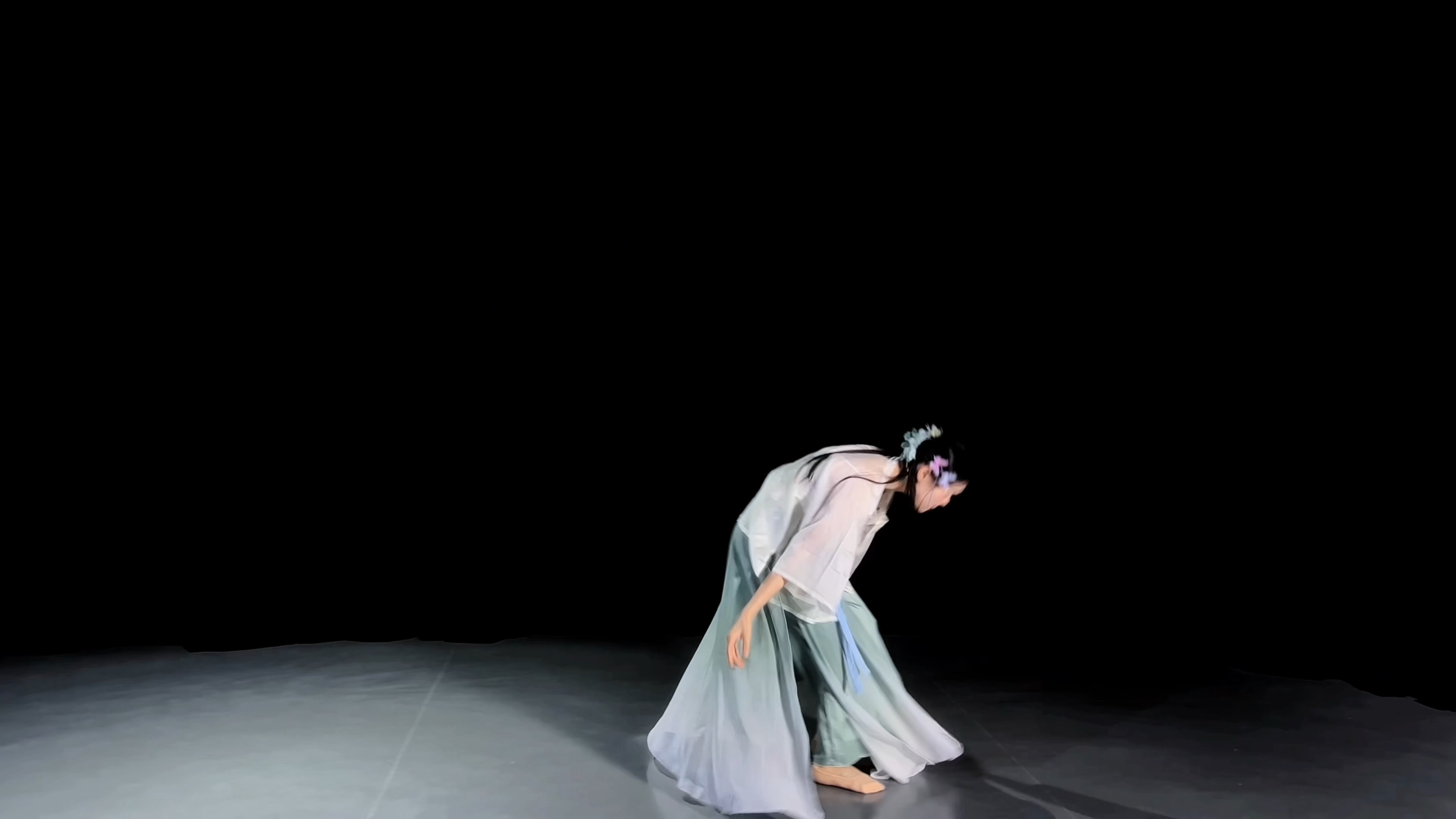 【爱跳舞的小阿丽】我的最新作品，快来一睹为快！