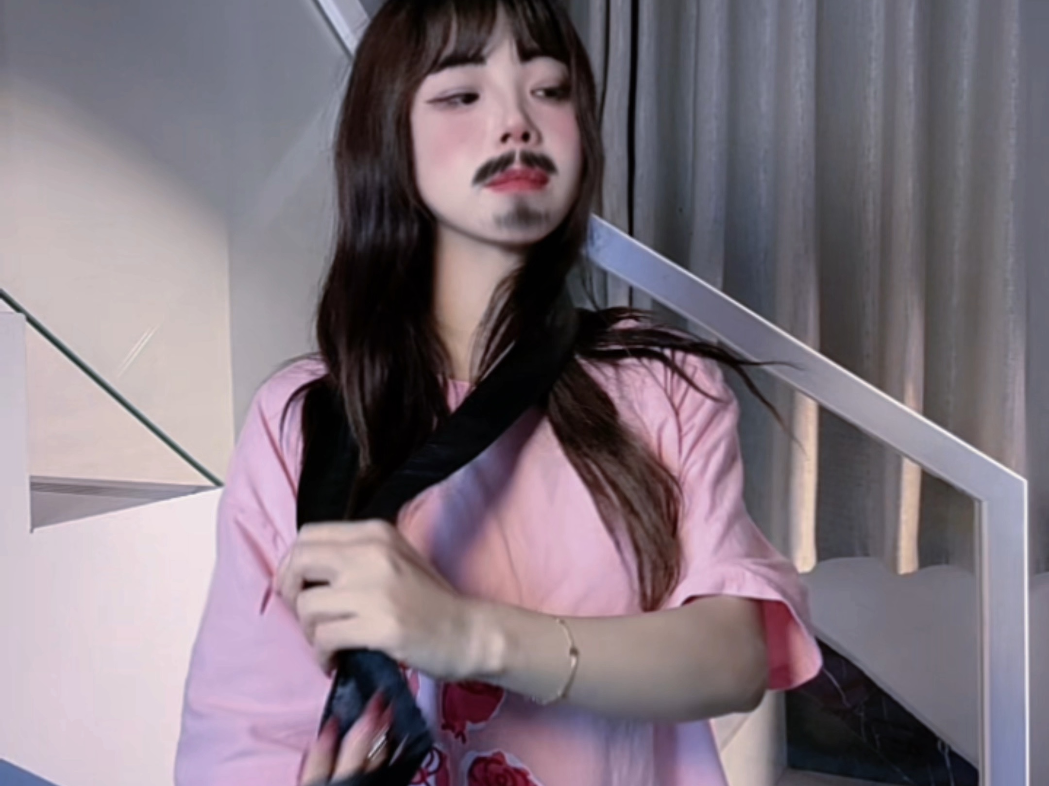 该怎么得到你  麻袋还是甜言蜜语