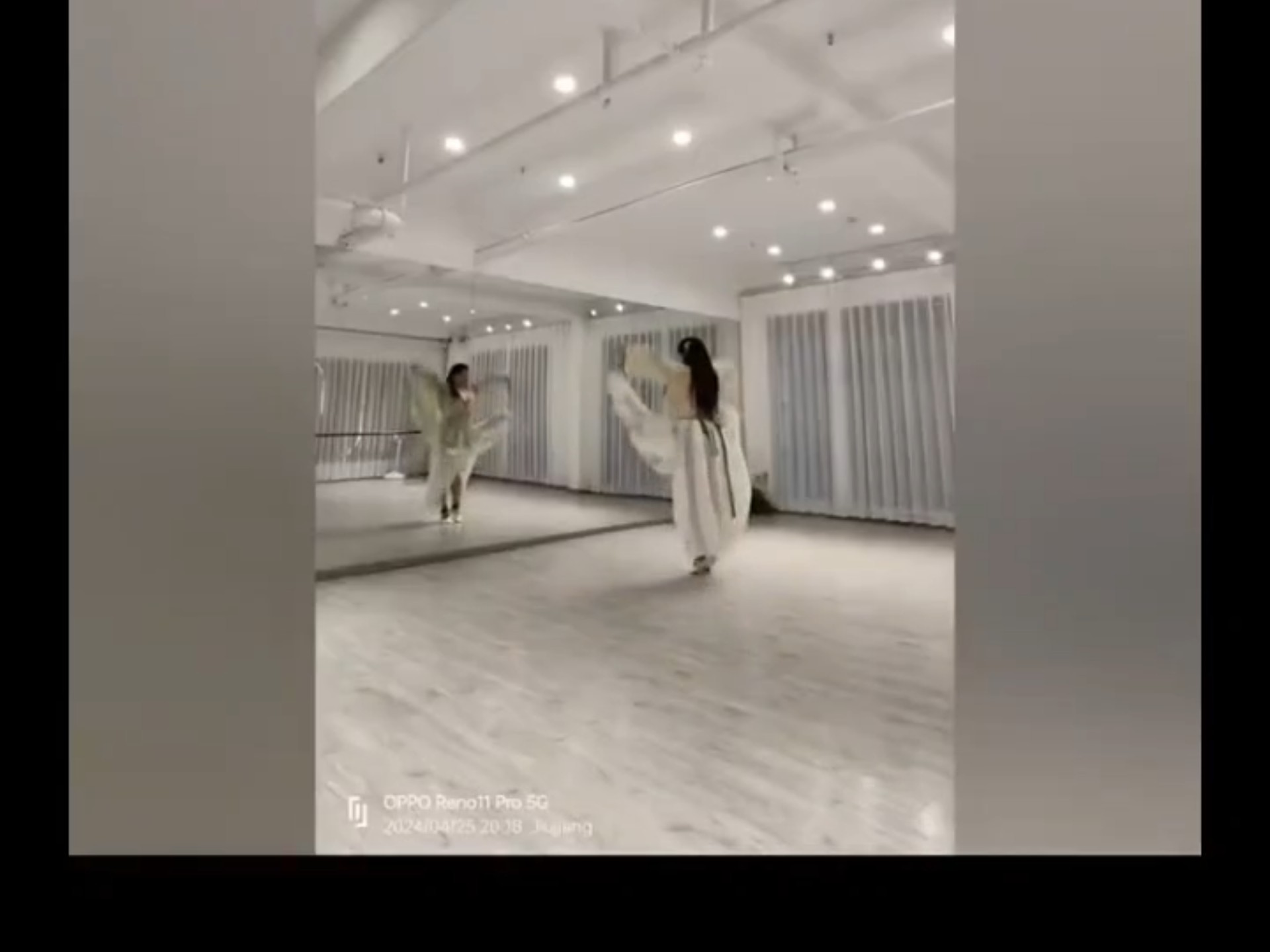 《长月烬明》片尾曲古典舞