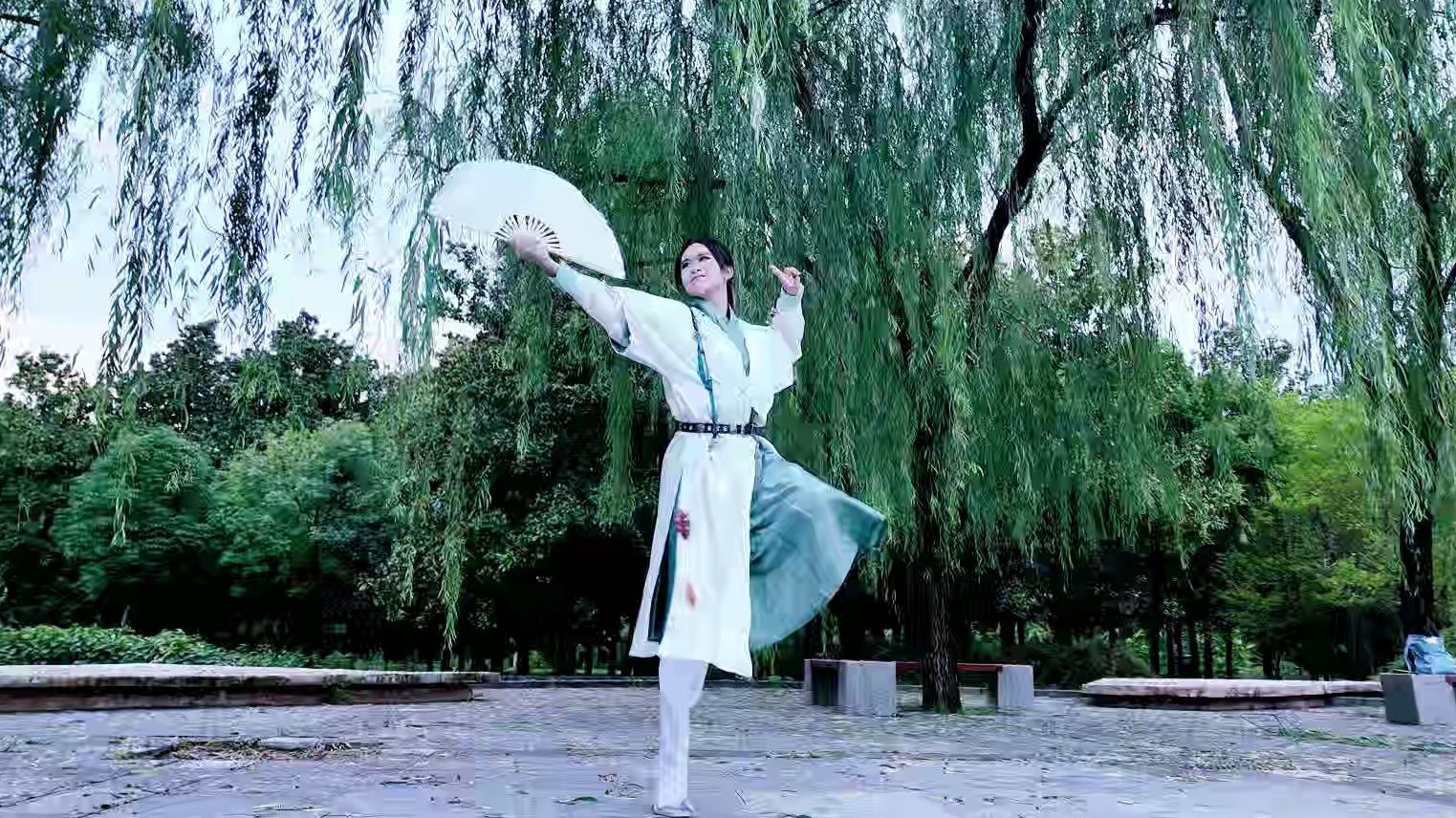 玉山巅松影斜一诺敢赴生死约【原创编舞】