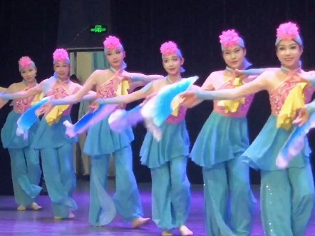 北音舞美丽老师优秀剧目课堂随拍《俏兰花》片段