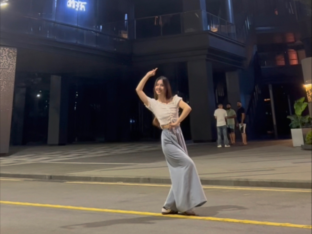 江山如画又怎能比拟～