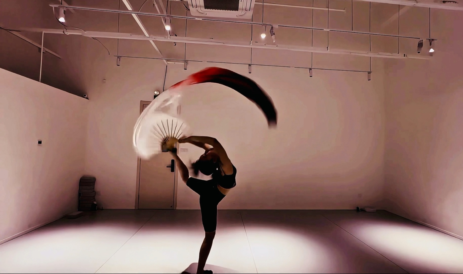 《浮光》舞蹈_即时灵感·随录