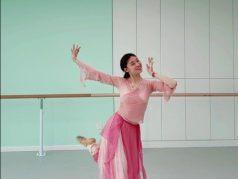 “我爱这世间所有的温柔”