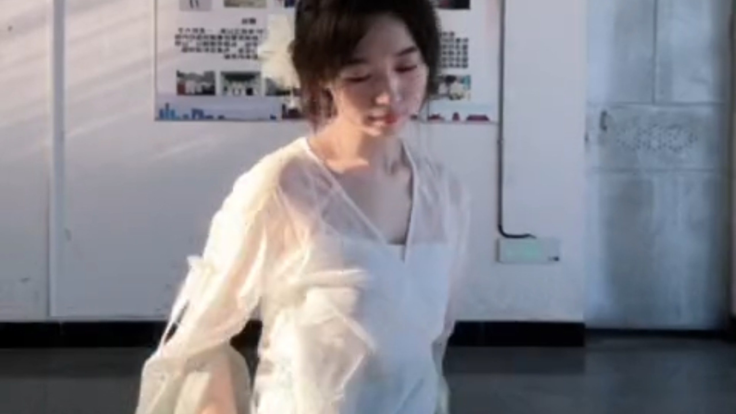 【入画江南】|一城天晴一城雨 引我入戏