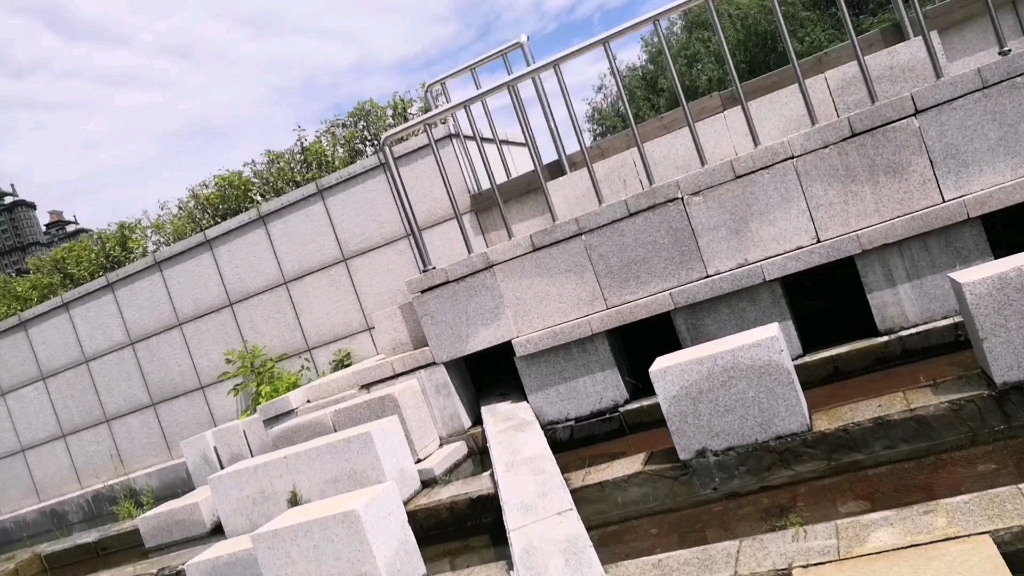 《妄梦》之金河公园·流水梯形塔之十二