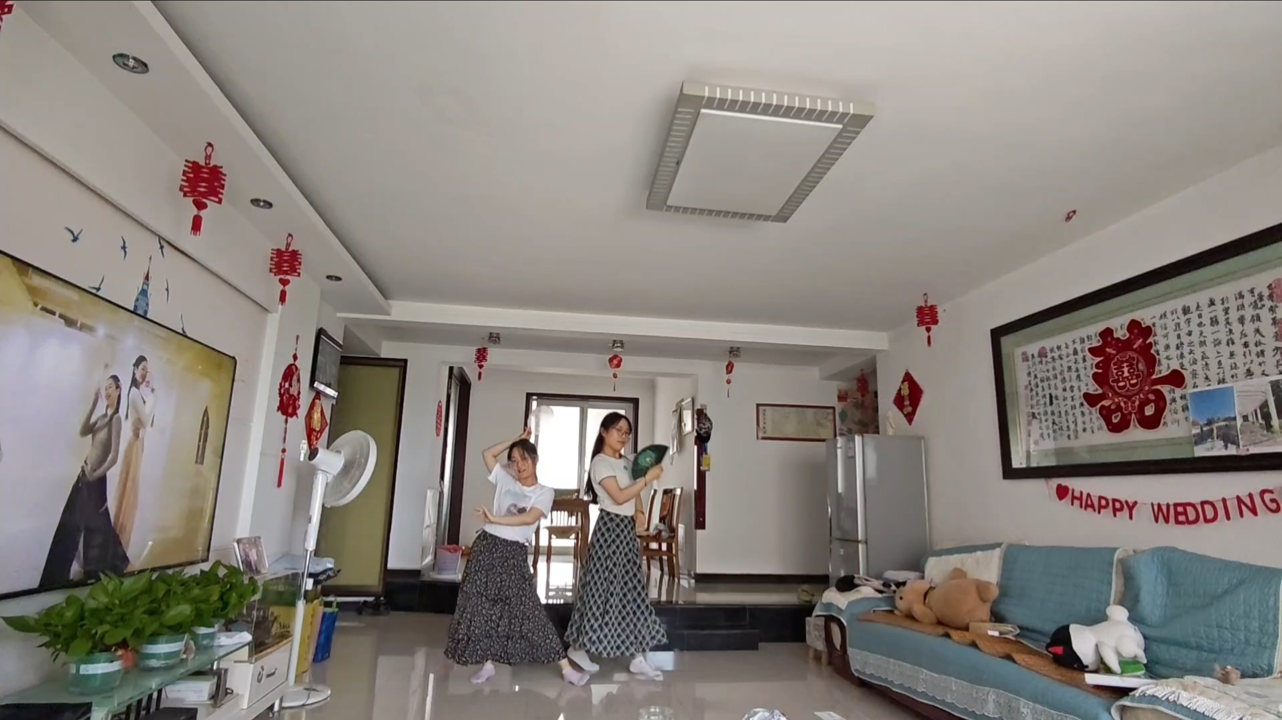 音乐一响，快乐出洞～