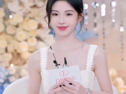 鞠婧祎天赋型选手吗有点意思手势舞一遍就会？