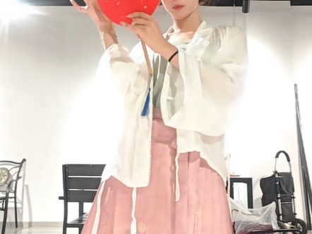 宠粉福利  摆尾摇   请不要掉粉好吗