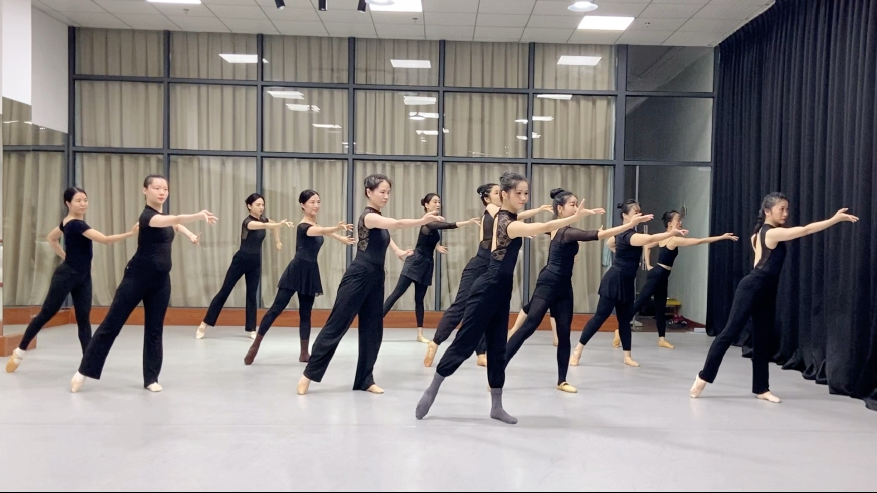 古典舞身韵《水龙吟》