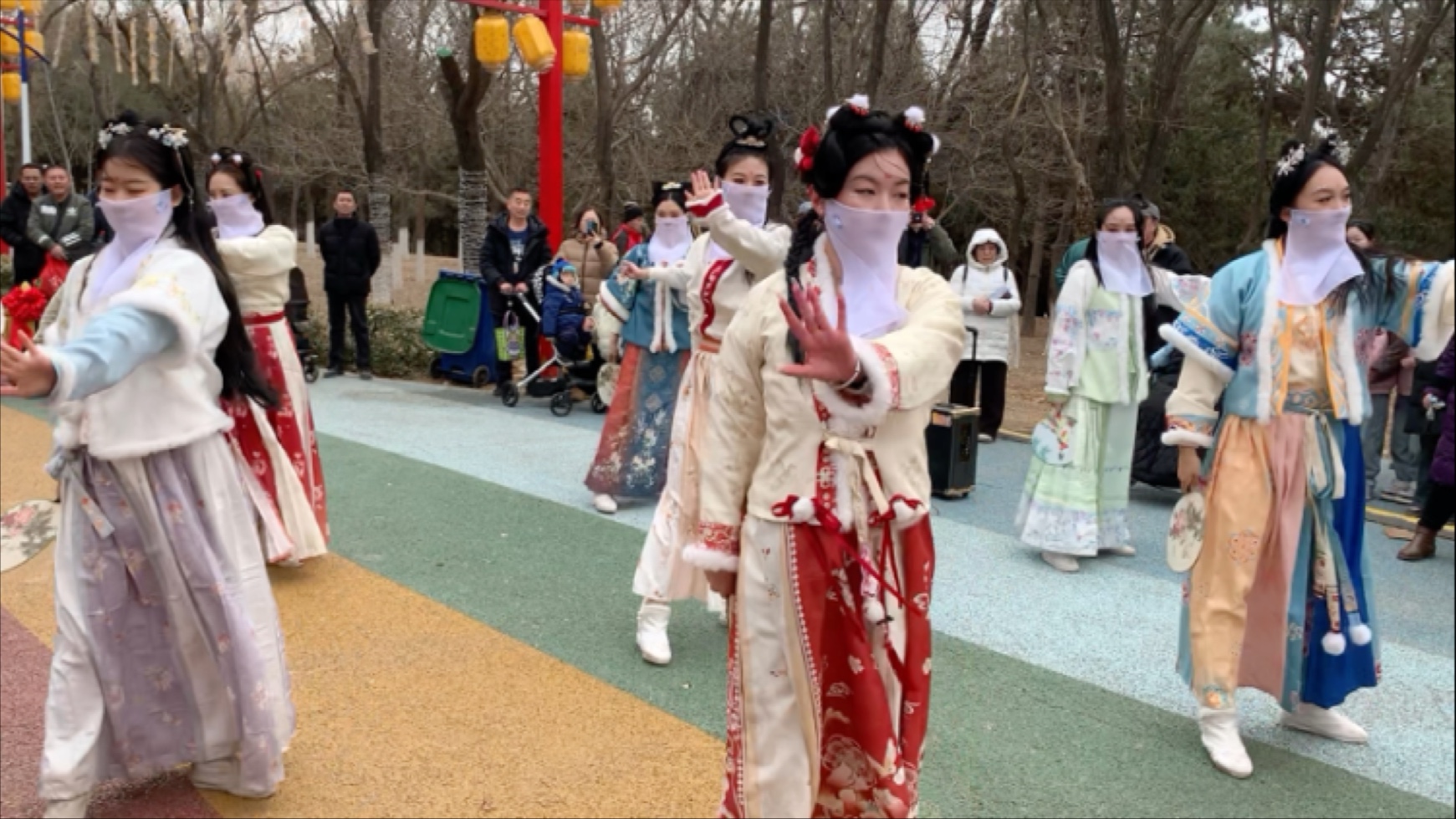 青龙湖公园庙会舞蹈表演2024.02.14（4）