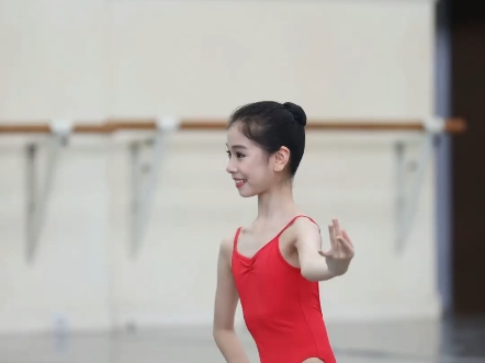 南艺附中一年级下学期中国舞基训考核