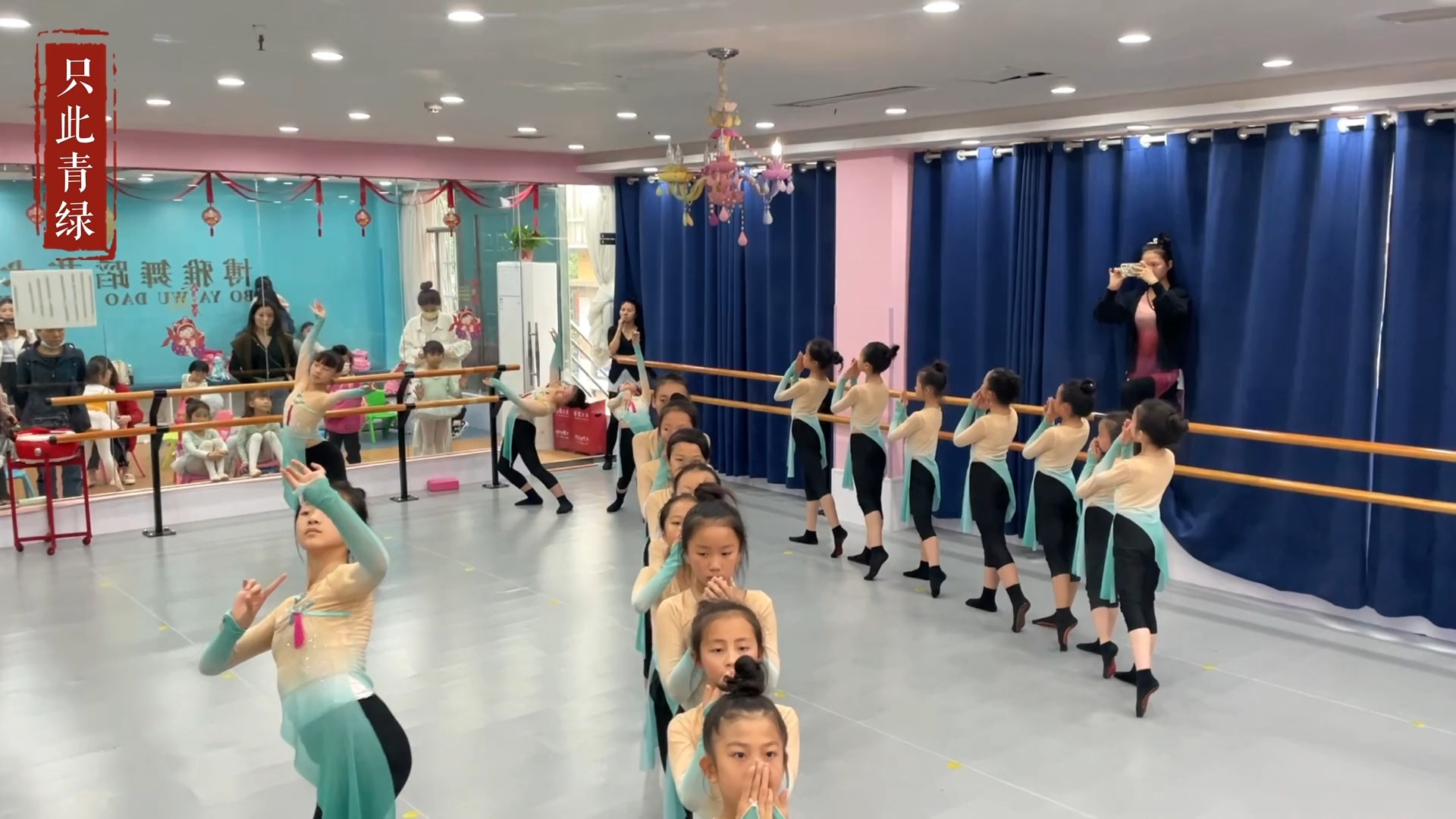 【泡妈豆豆】最新视频已上线，快来围观！