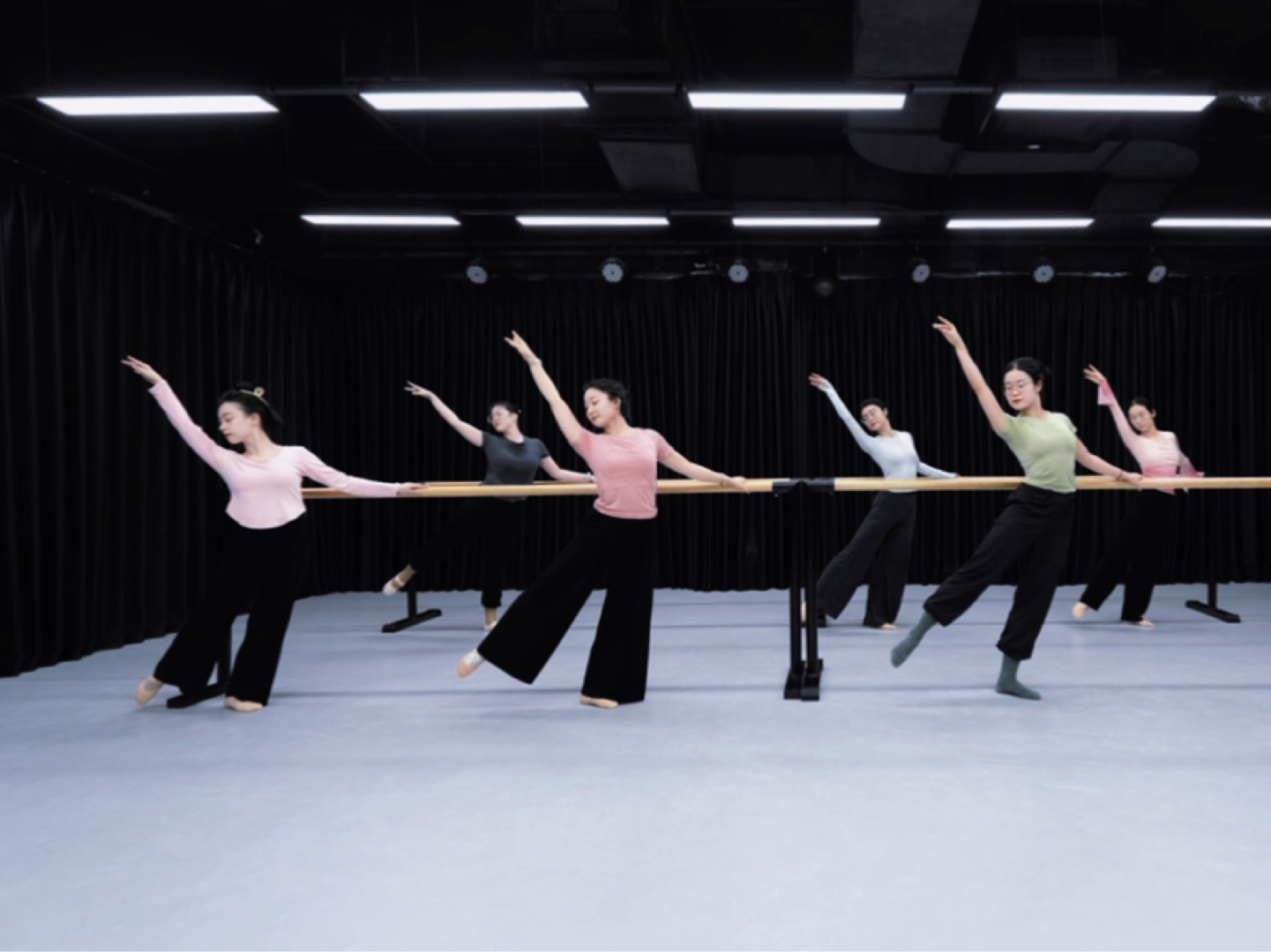 《山楂树之恋》古典舞把杆基训组合