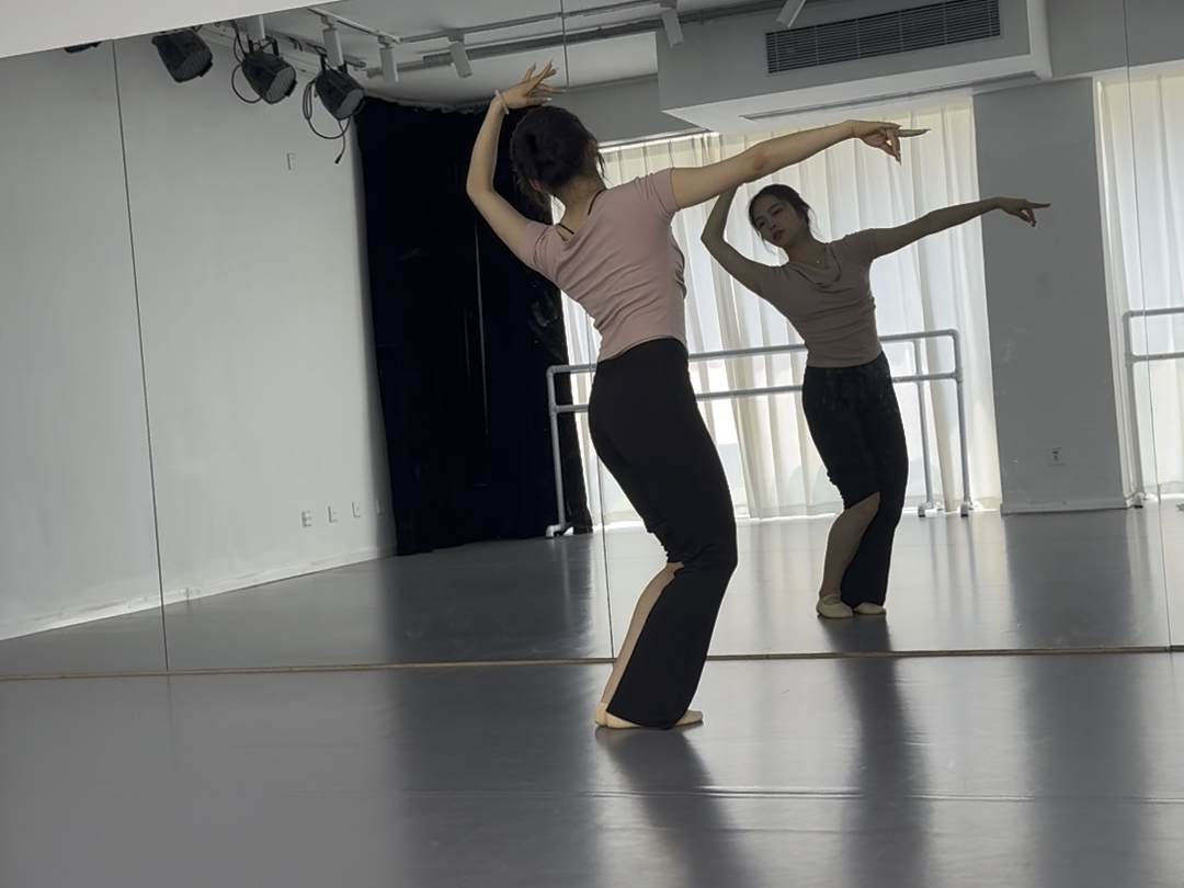 千年》第一节课动作分解