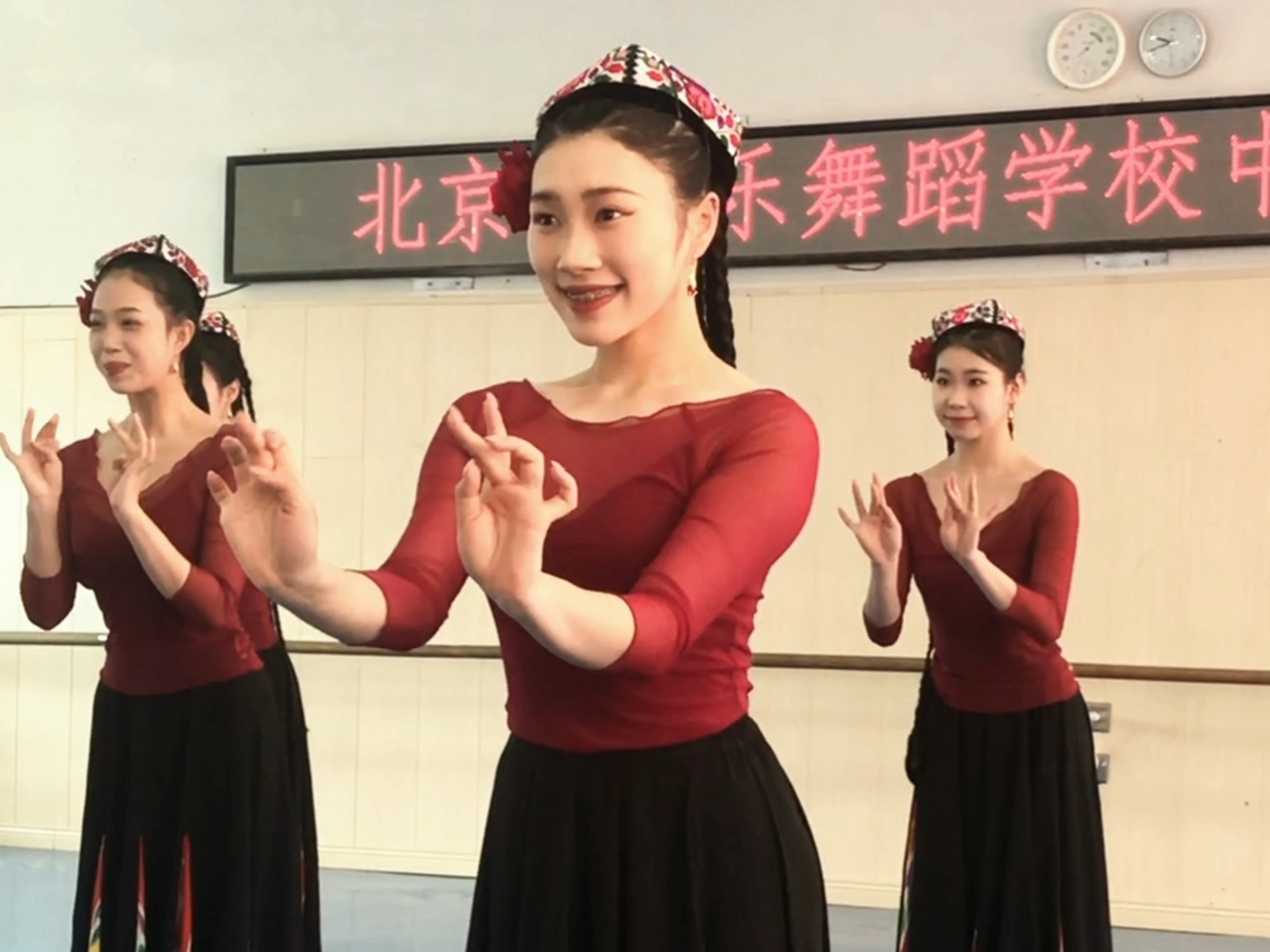 北音舞晓艺老师舞蹈教学成果展示！维吾尔族表演性组合片段