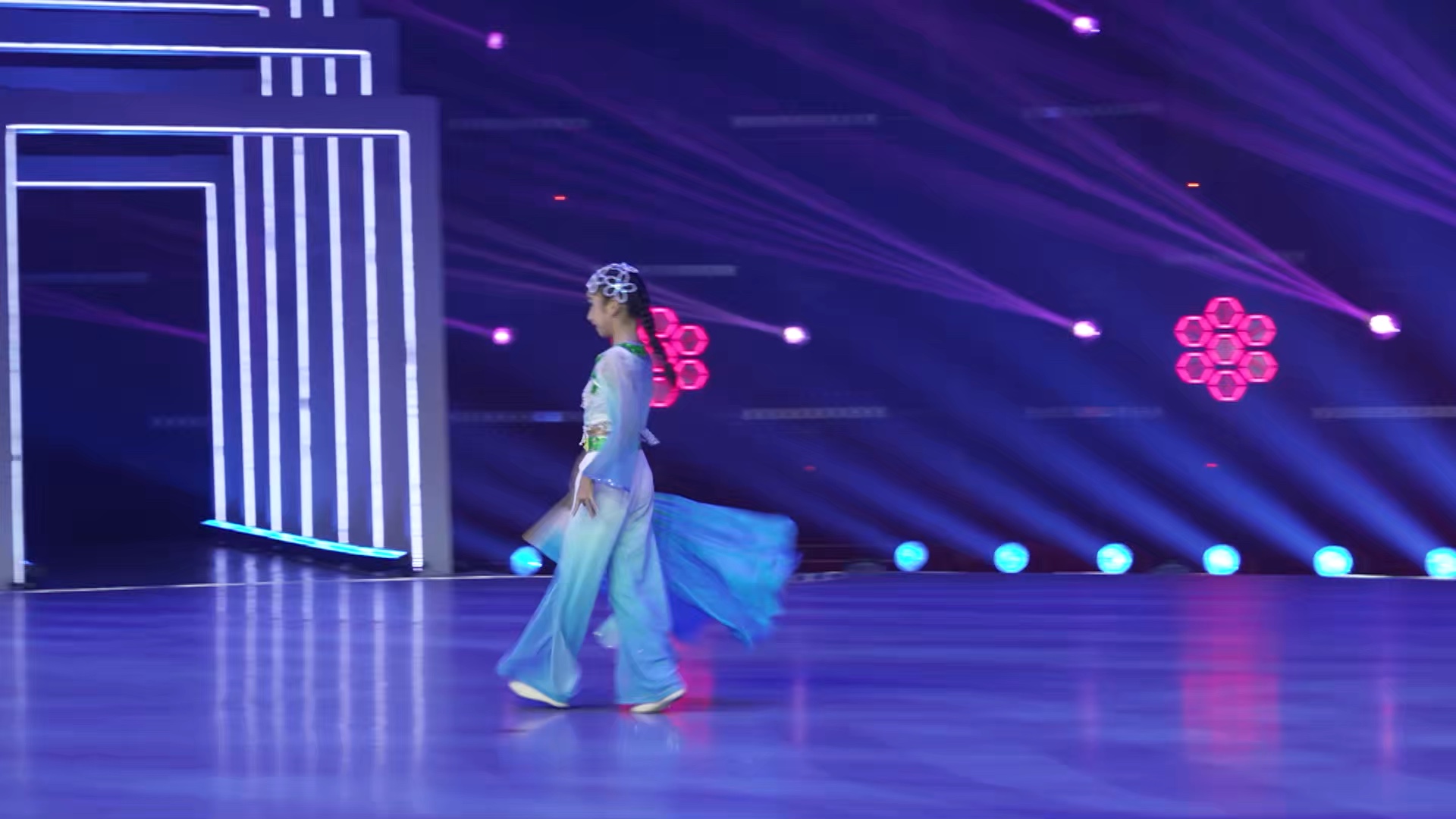 银光舞蹈《水姑娘》武沐阳