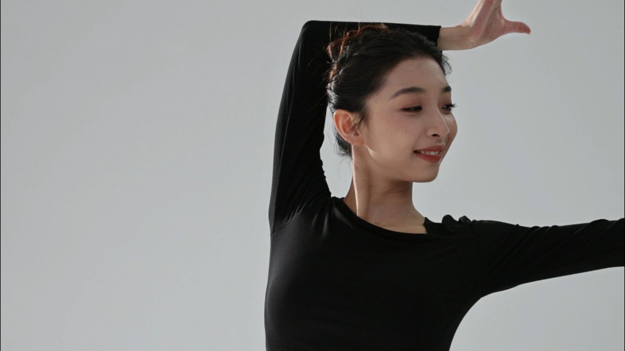 《毋庸置疑》玩一下梗-衣舞清歌