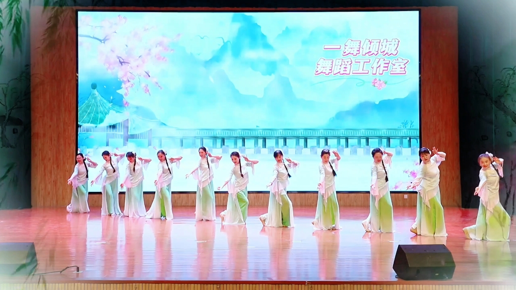 春天当然要跳上春山啦