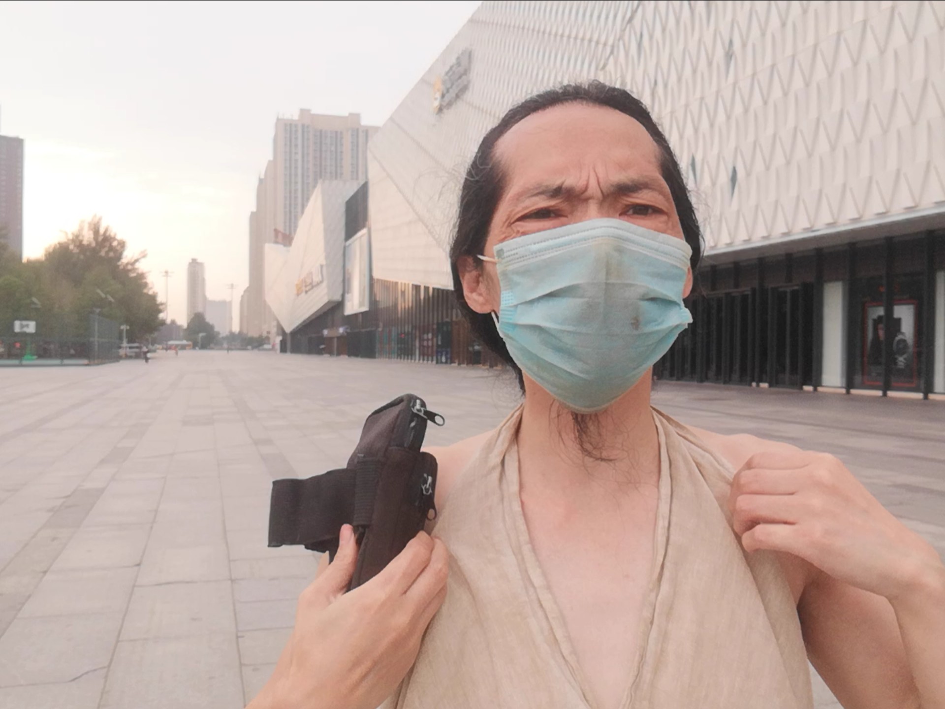 舞前准备：建筑与天空