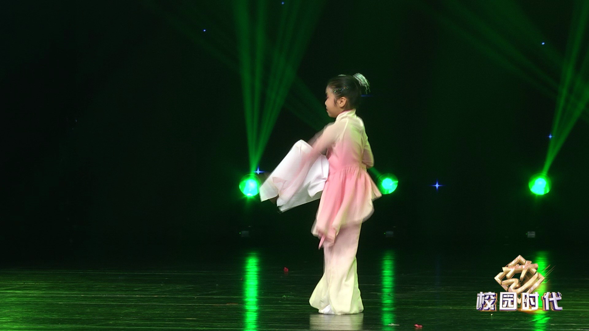 小小绣娘