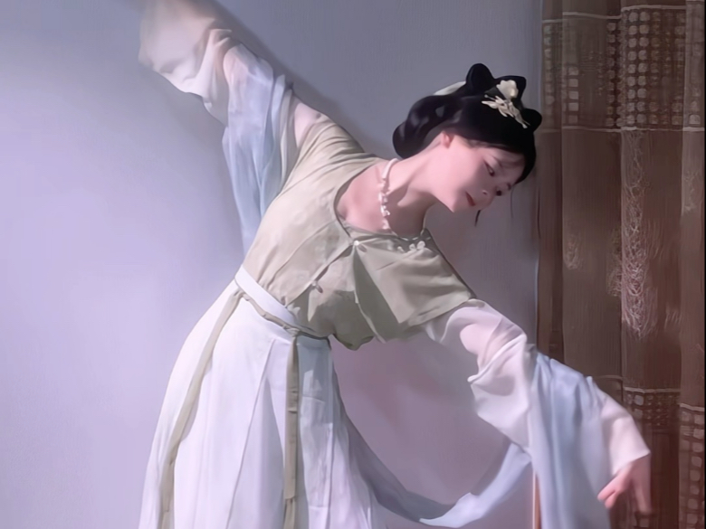 听西厢月落乌啼声声唱罢～西厢寻他舞蹈即兴