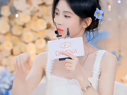 网友们，你们直播间不乱的话，可以邀请我的偶像鞠婧祎过去捣乱，鞠