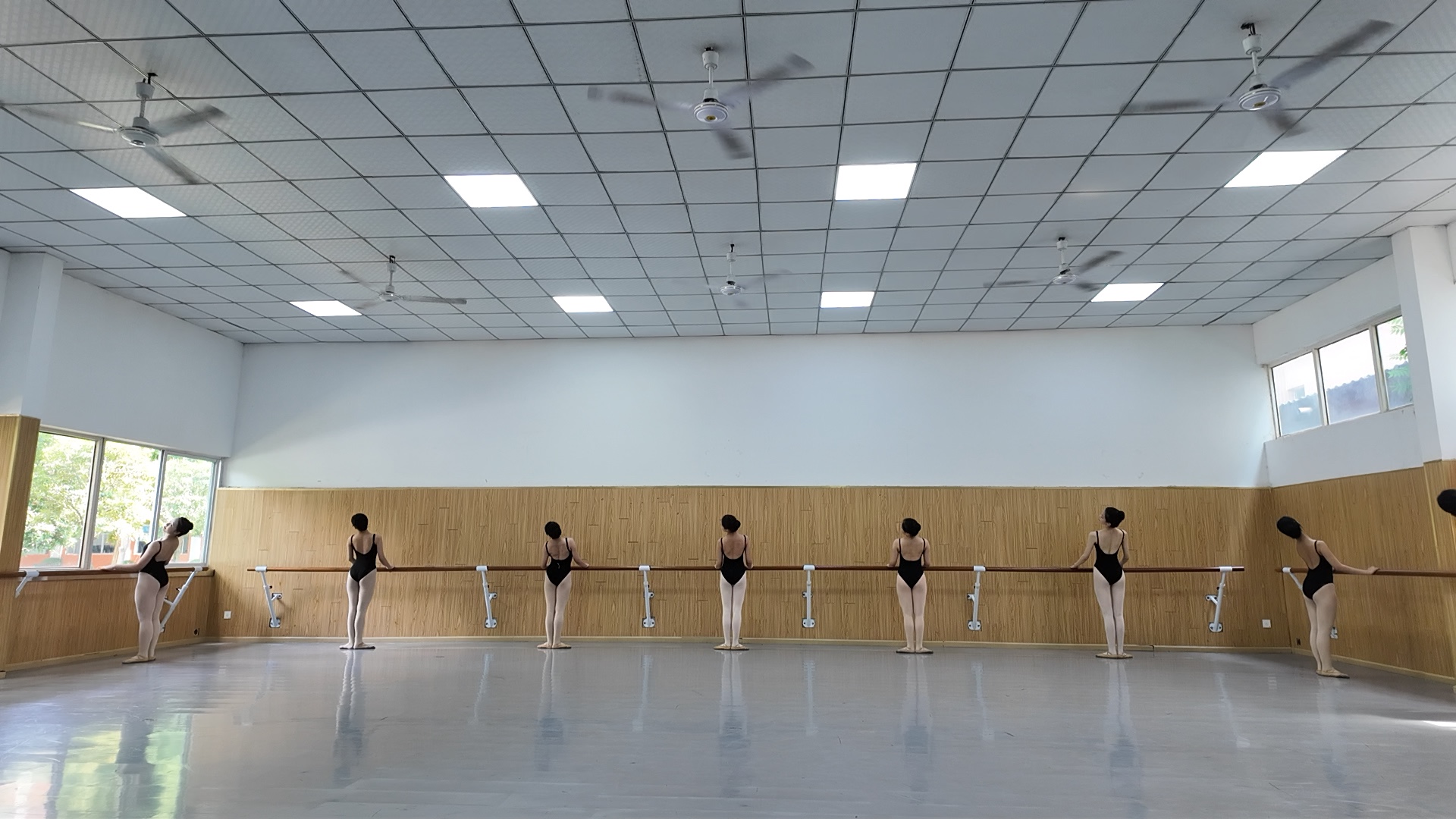 一位擦地、期末考试