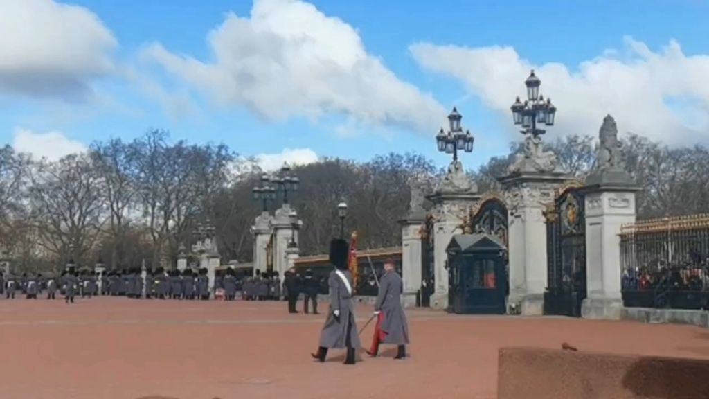 白金汉宫皇家卫队换岗仪式＃英国#慢下来看世界