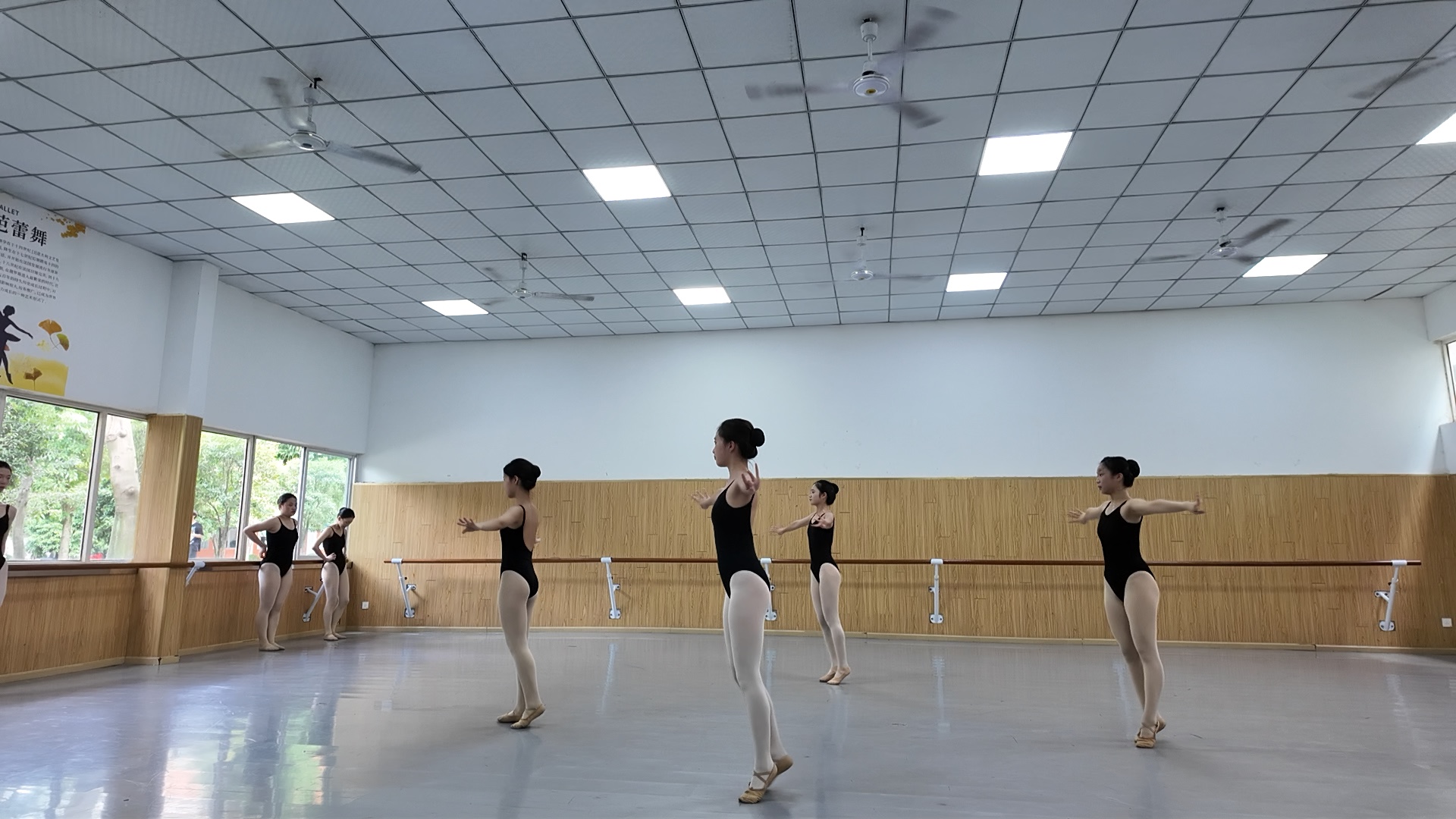 把下行进踢前腿、期末考试