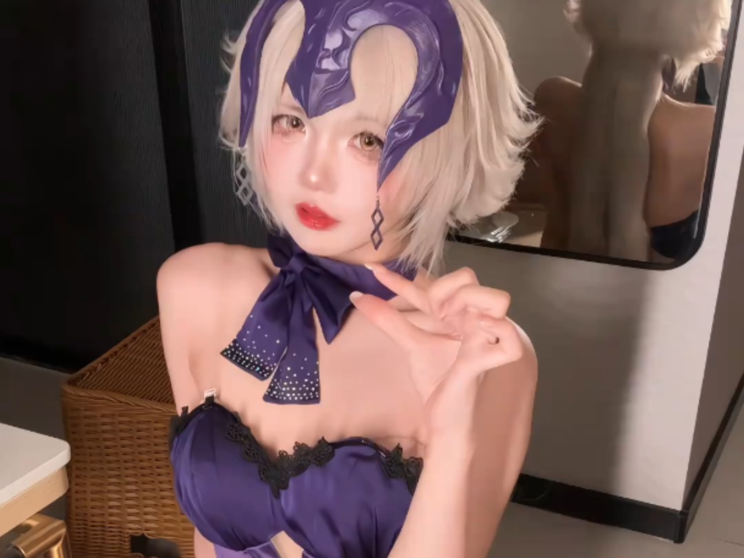 黑贞就应该用这样的表情