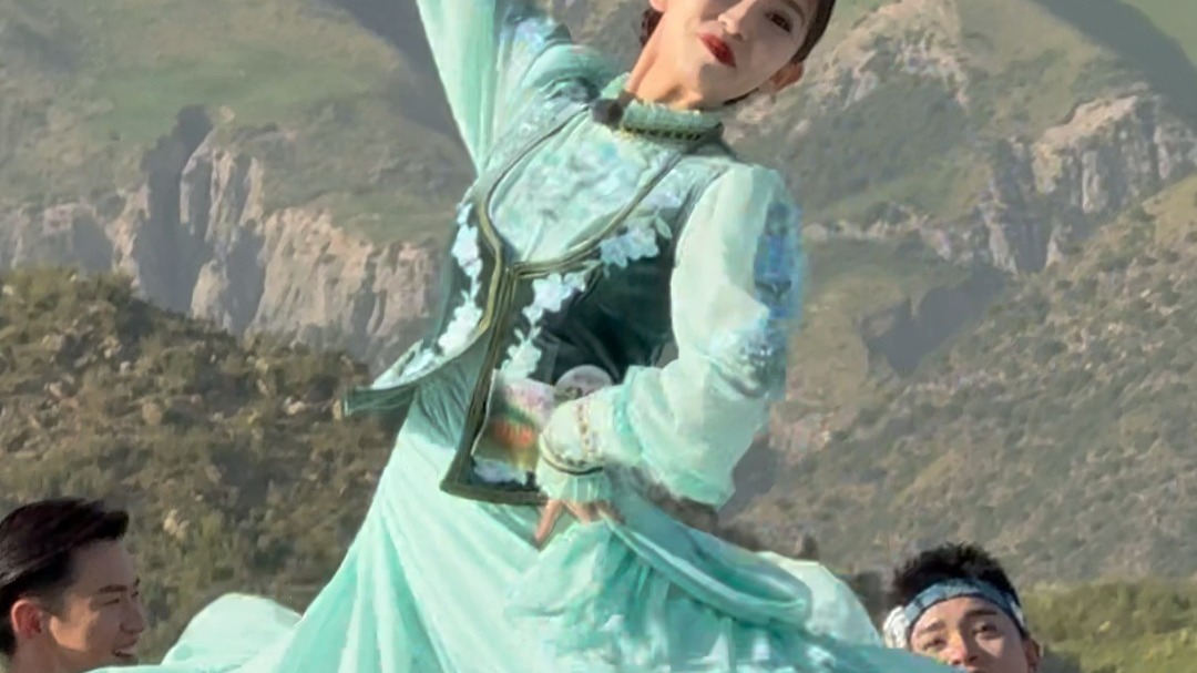 30.江萨娅·哈力比亚提