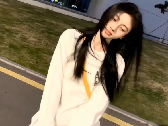 #鞠婧祎 #夏日穿搭 #夏季短袖 好美啊