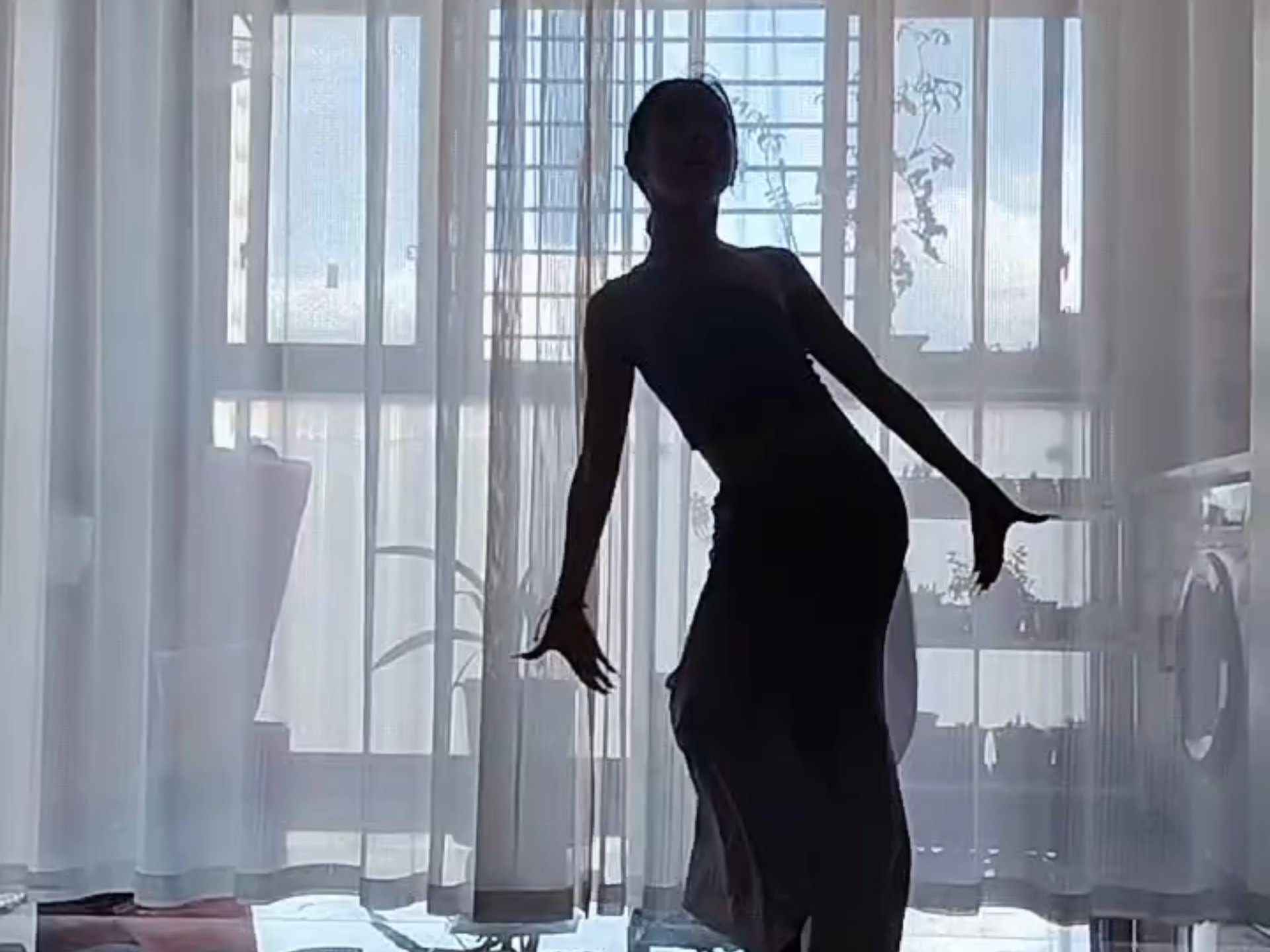 【大地】傣族舞来啦，这个音乐真好听