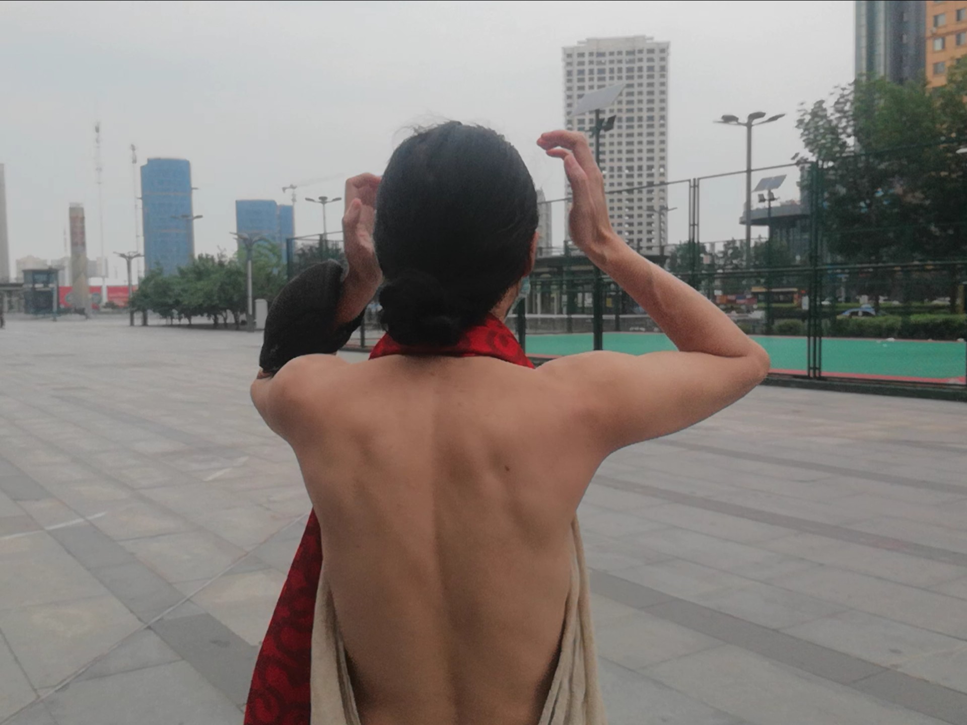 舞前准备：篮球场