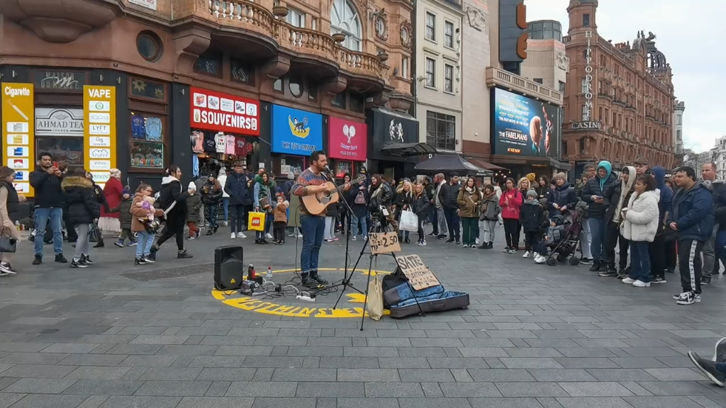 伦敦街头歌手＃街头表演＃街头路演#2023年2月英国行