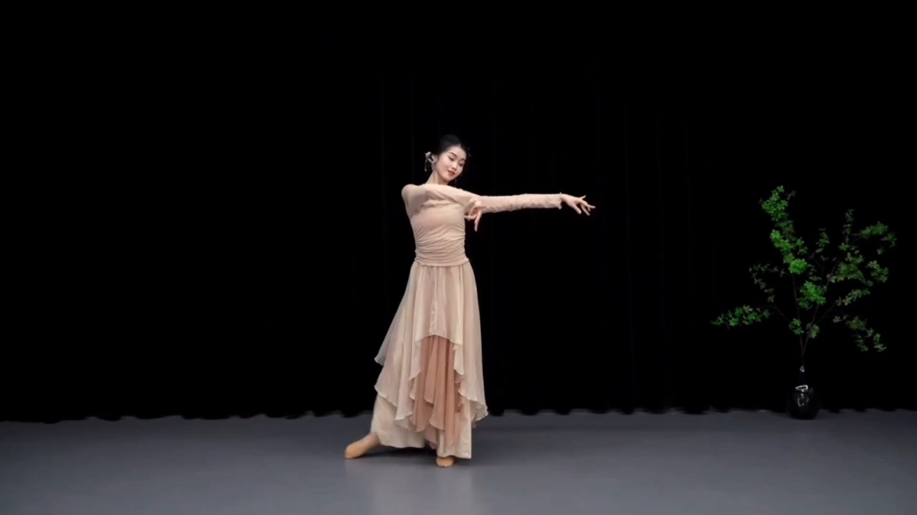 古典舞《烟雨唱扬州》舞蹈片段展示示范