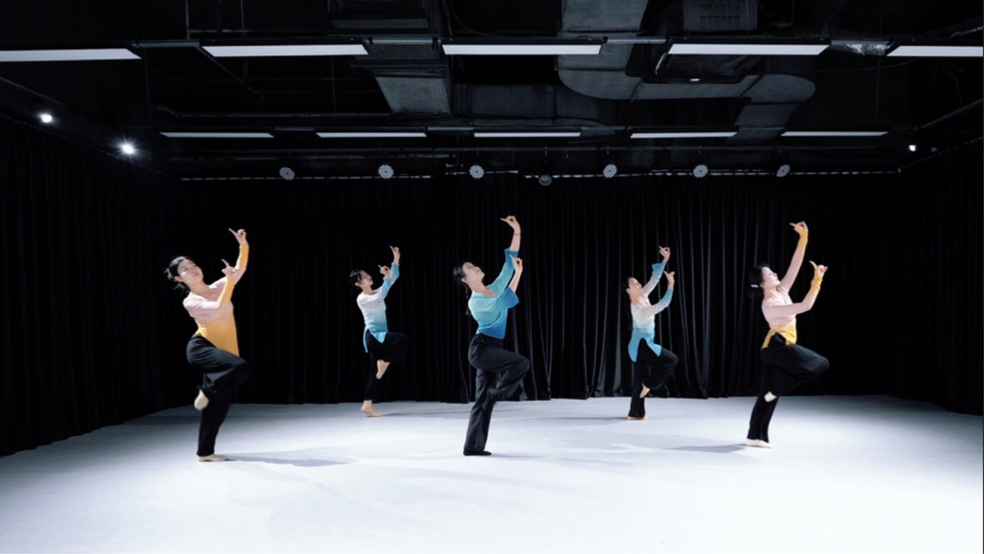 古典舞身韵手臂意识训练组合《山鬼》