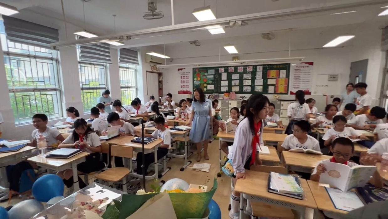 小学部毕业班会_3