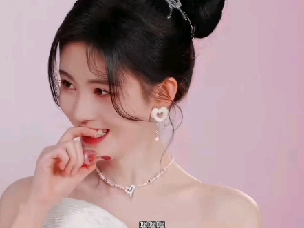 鞠婧祎的黑皮主持人蜜橘（鞠婧祎：不是你这多冒昧啊）。#鞠婧祎 #