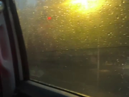 “在无法重来的人生里 请尽量快乐”