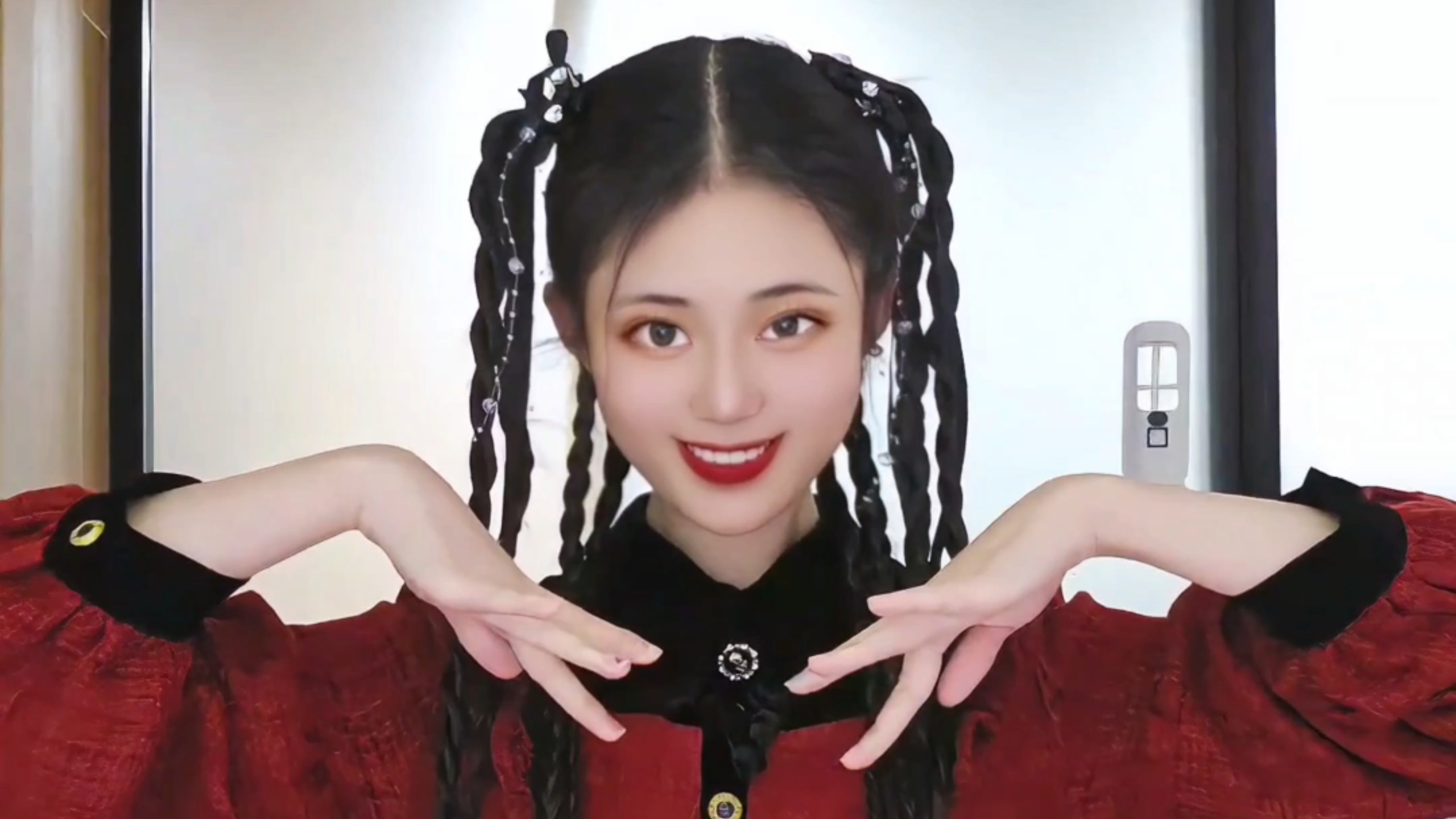 塔吉克舞蹈《花儿为什么这样红》