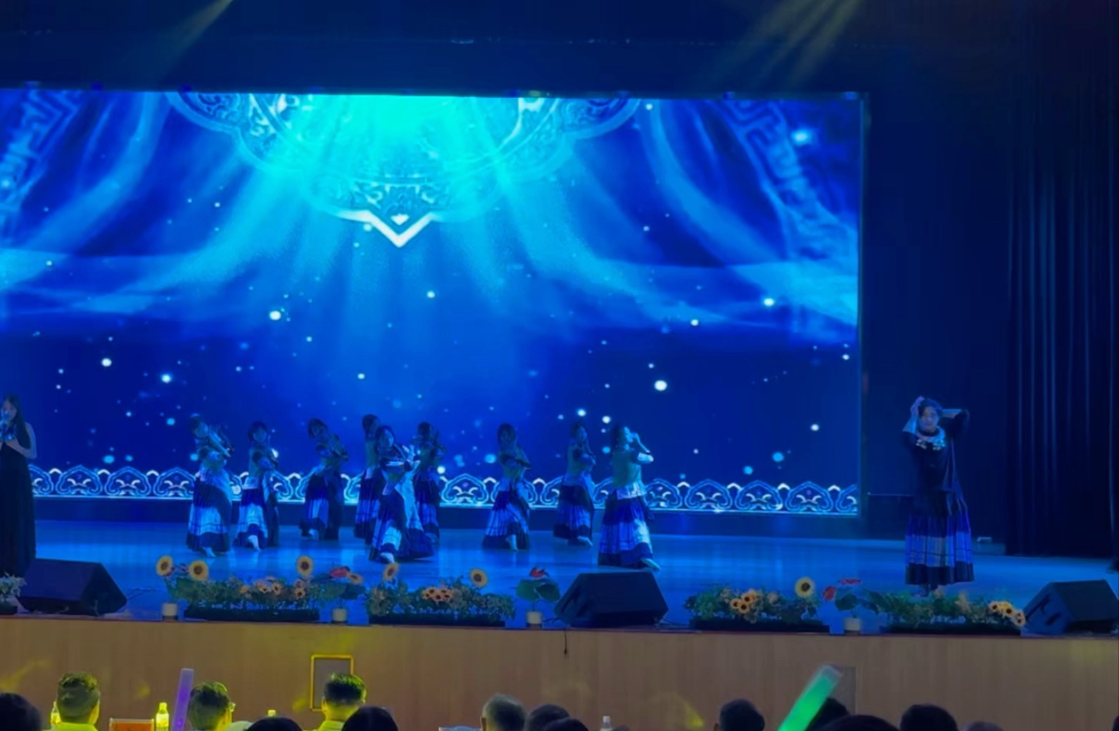 彝族舞蹈《大山》完整版