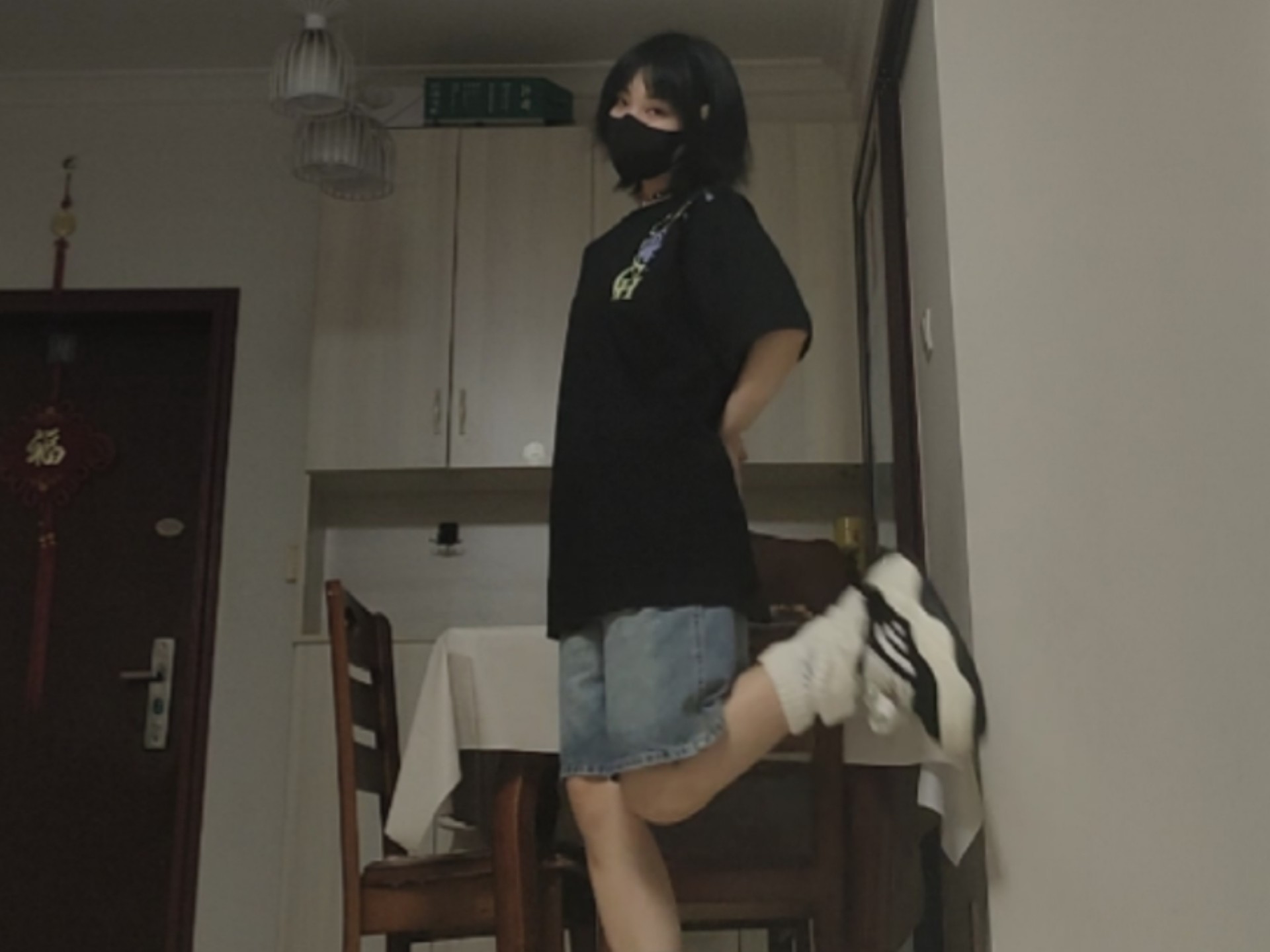 「药屋少女的呢喃op」矛盾心理||开头的脚尖点地 谁懂...