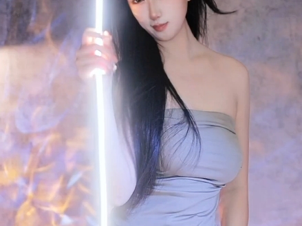 视频仅供参考，本人更加腻害，每次跳舞都是绝版