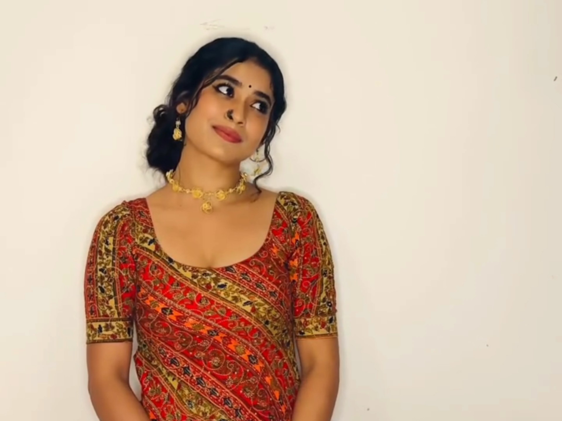 【印度舞】乌莎和阿尼茹达的初遇（舞者:Sadhwi Majumder）