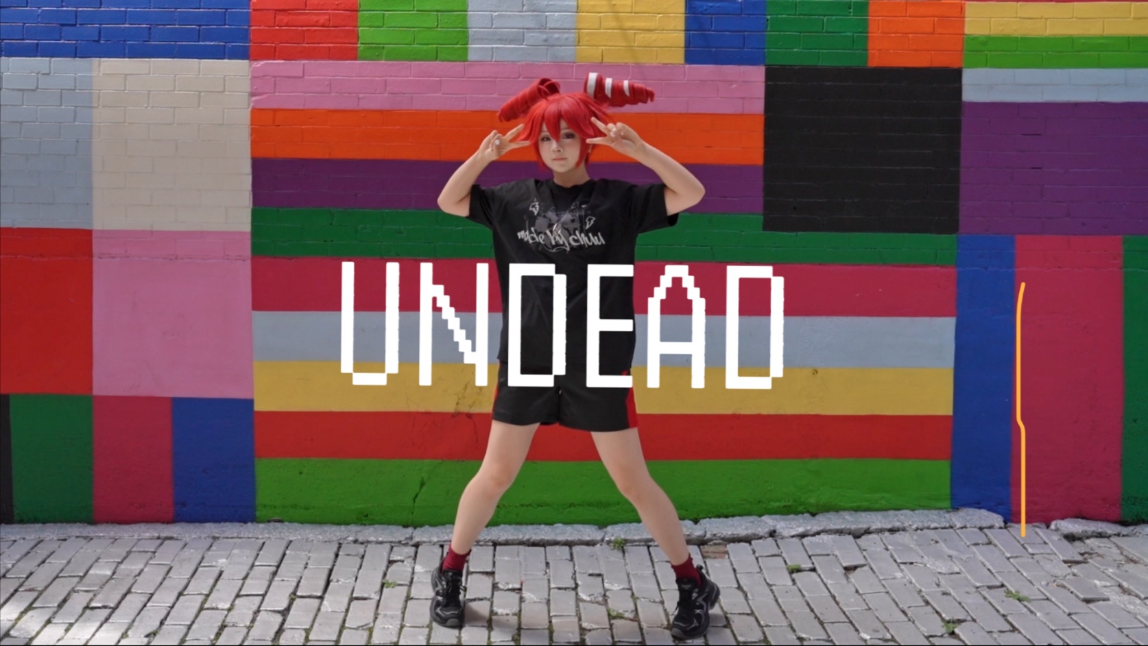 美国街头惊现红钻头暴跳UNDEAD