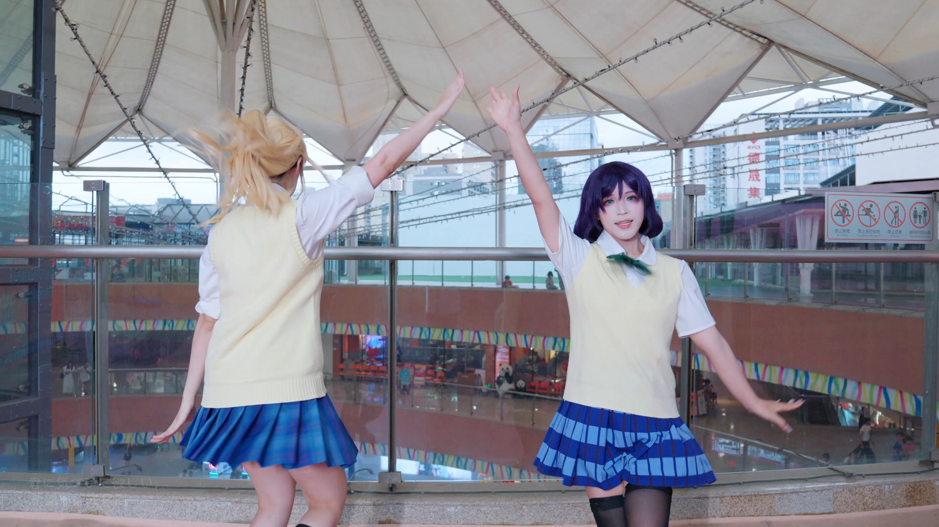 【弌孤×老波】奶油苏打和冕形灯 一镜到底运镜版